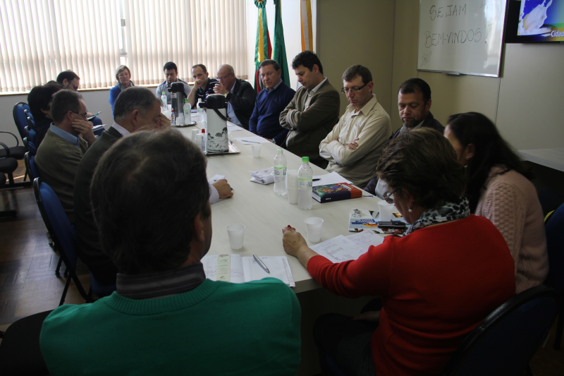 SERVIÇO DE URGÊNCIA E EMERGÊNCIA DO HSVP É DISCUTIDO COM PREFEITOS